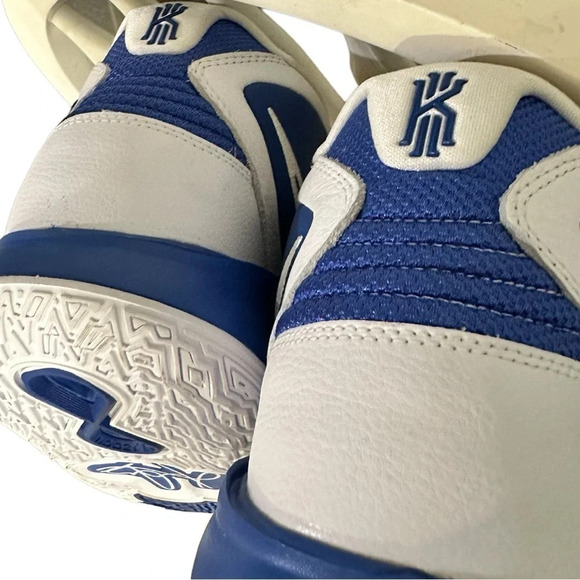 NEW Nike Men's Kyrie Infinity Basketball Shoes - Picture 4 of 6